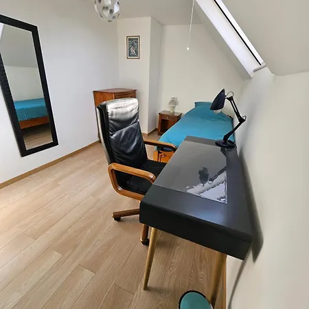 Spacious Room For Rent In Le Pecq Buitenkant foto