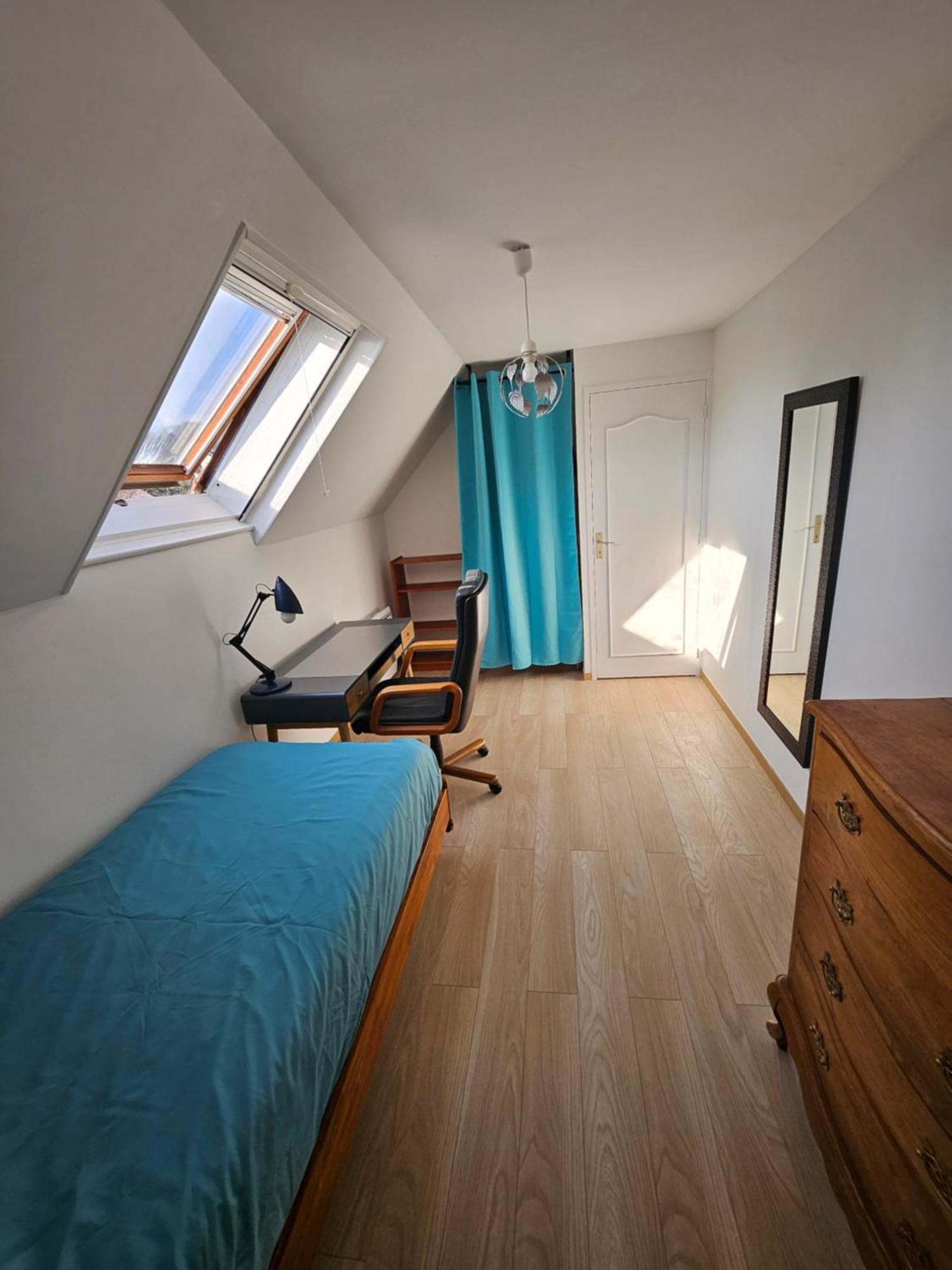Spacious For Rent In * Le Pecq